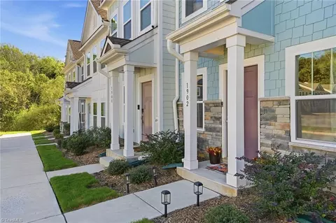 1902 Ardmore Commons Dr, Winston Salem, NC 27103
