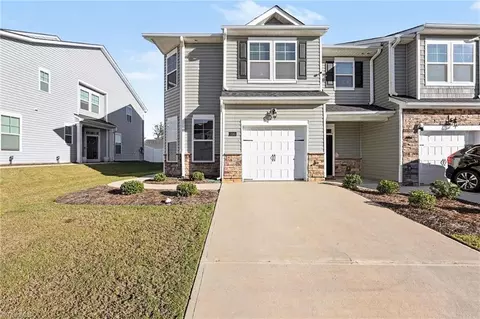 1245 Evelynnview Ln, Kernersville, NC 27284