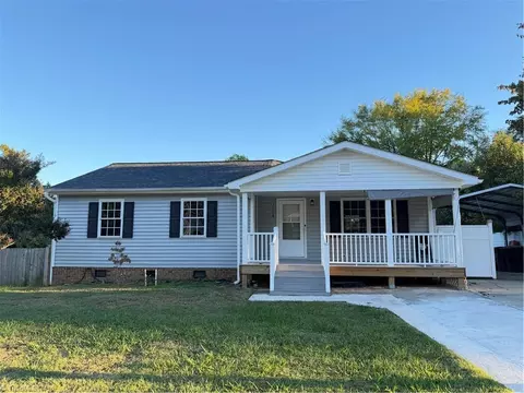 2008 Whitman Rd, Greensboro, NC 27405
