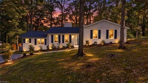 811 Shannon Rd, Asheboro, NC 27203