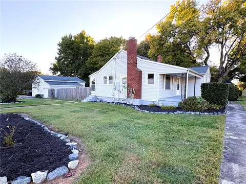 546 Edgewood St, Kernersville, NC 27284