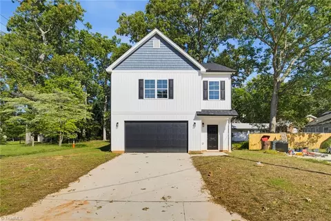906 Twyckenham Dr, Greensboro, NC 27408