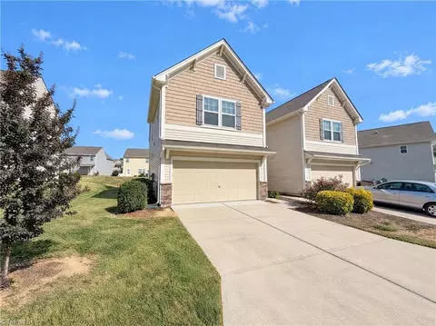 2233 Owls Nest Trl, Mcleansville, NC 27301