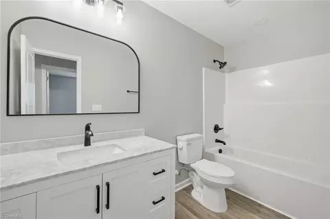 Bath - 323 4th St, High Point, NC 27260 photo 3 of 3