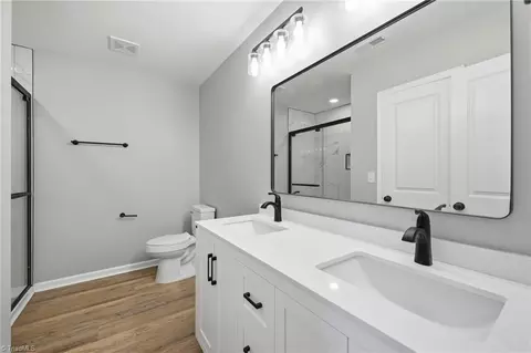 Bath - 323 4th St, High Point, NC 27260 photo 2 of 3
