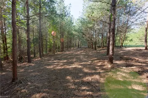 13 Morrison Rd, Morganton, NC 28655 photo 2