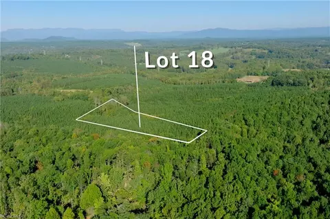 18 Morrison Rd, Morganton, NC 28655