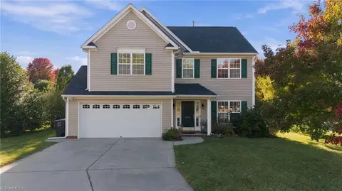 4002 Pepperbush Dr, Greensboro, NC 27405