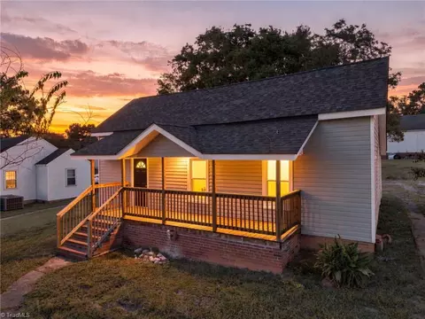 612 Main St N, Norwood, NC 28128