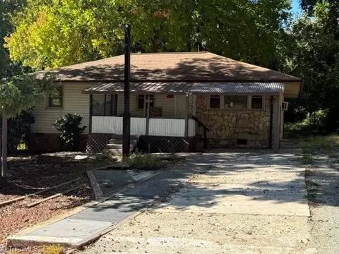 1506 Hanner St, Greensboro, NC 27403