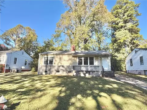 2011 Wesley Dr, High Point, NC 27260