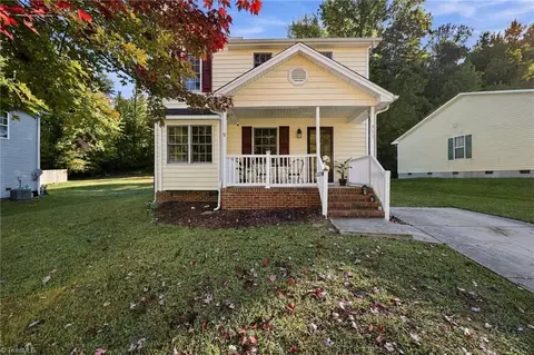 915 Pine St, Greensboro, NC 27401