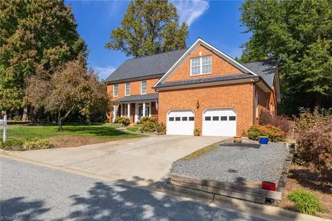 1006 Blanton Pl, Greensboro, NC 27408