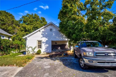 1341 Verdun St, Winston Salem, NC 27107