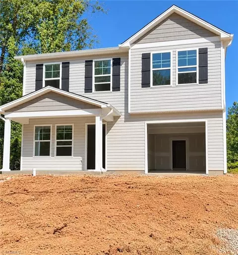 4741 Cherry St N, Winston Salem, NC 27105