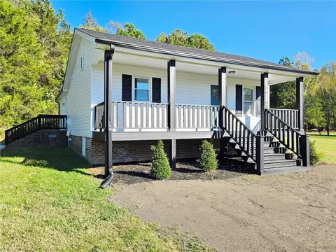 8676 Snow Camp Rd, Snow Camp, NC 27349