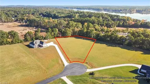 229 Houstons Hideaway, Lexington, NC 27292