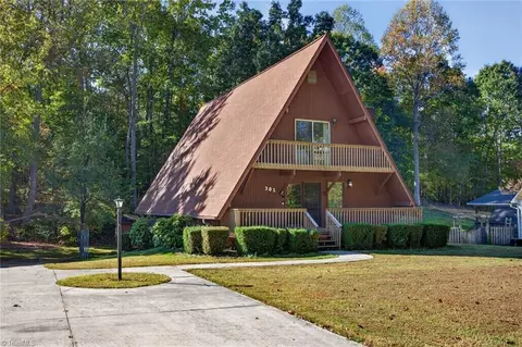 301 Fieldstone Dr, Winston Salem, NC 27127