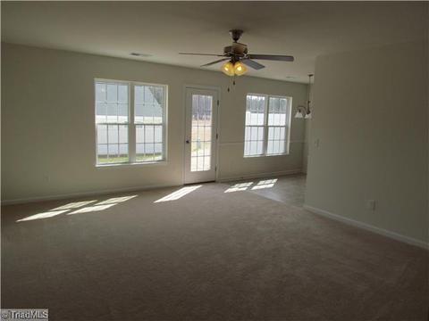 109 Bouldin Ct, Trinity, NC 27370 photo 8