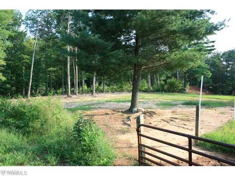 240 Spring Valley Rd, Stuart, VA 24171 photo 5