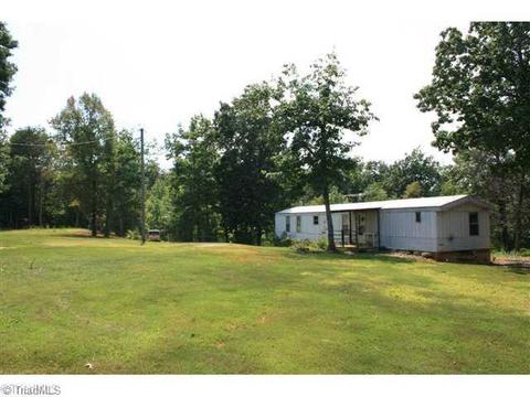240 Spring Valley Rd, Stuart, VA 24171 photo 3