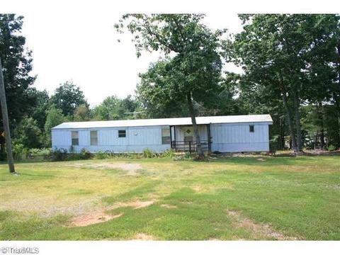 240 Spring Valley Rd, Stuart, VA 24171 photo 1