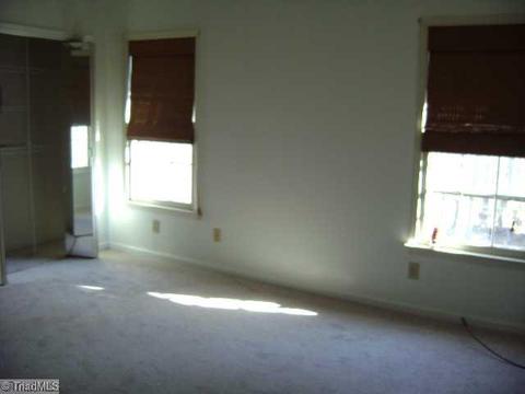 110 Oak Pointe, King, NC 27021 photo 9