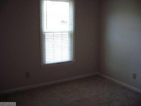 110 Oak Pointe, King, NC 27021 photo 11