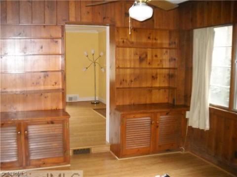 634 Colonial Dr, High Point, NC 27262 photo 7