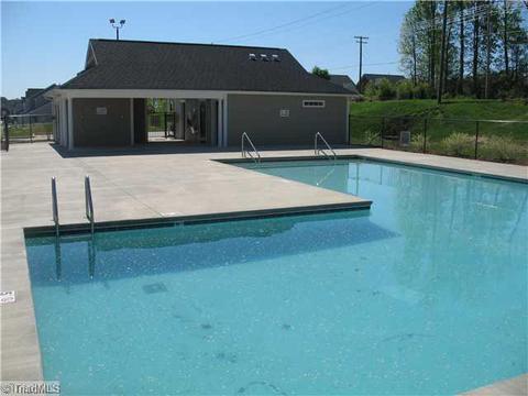 3784 Shadow Ridge Dr, High Point, NC 27265 photo 13