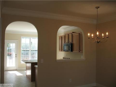 3784 Shadow Ridge Dr, High Point, NC 27265 photo 4