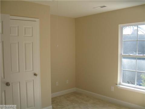 3784 Shadow Ridge Dr, High Point, NC 27265 photo 10