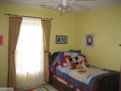 110 Stapleton Way, High Point, NC 27265 photo 12