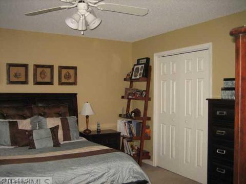 110 Stapleton Way, High Point, NC 27265 photo 10