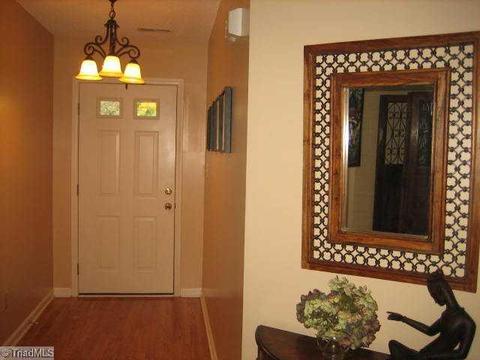110 Stapleton Way, High Point, NC 27265 photo 2
