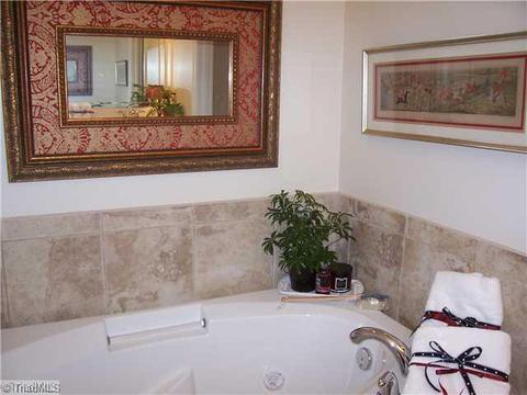 1715 Chickadee, High Point, NC 27262 photo 11