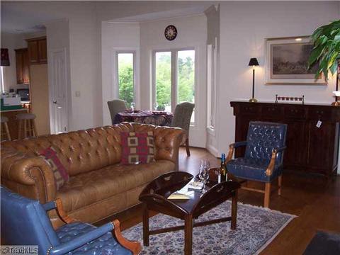 1715 Chickadee, High Point, NC 27262 photo 3