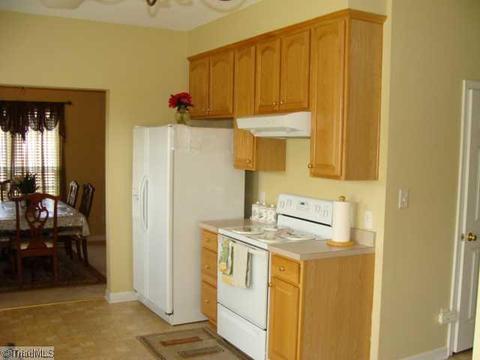 1235 Hampton Park, High Point, NC 27265 photo 6