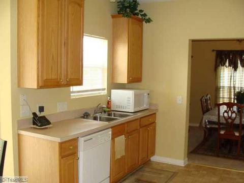 1235 Hampton Park, High Point, NC 27265 photo 7