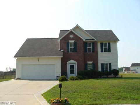 1235 Hampton Park, High Point, NC 27265 photo 1
