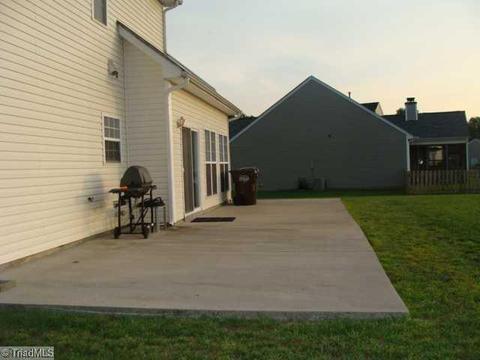 1235 Hampton Park, High Point, NC 27265 photo 13