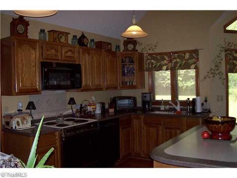 3505 Ivey Ln, Trinity, NC 27370 photo 8