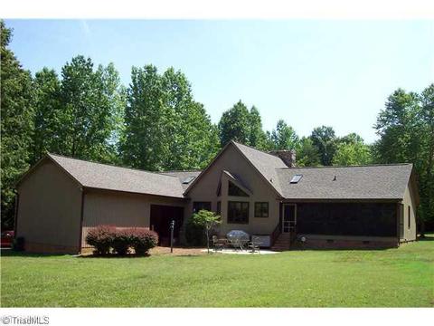 3505 Ivey Ln, Trinity, NC 27370 photo 2