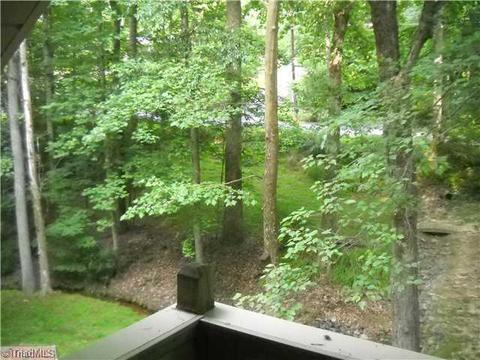 19 Windsor Rd, Thomasville, NC 27360 photo 9