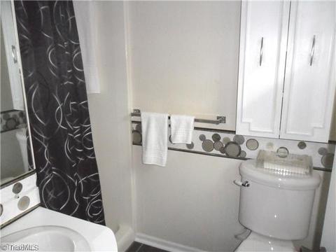 140 Valleybrook, Elkin, NC 28621 photo 9