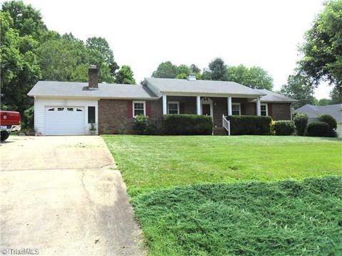 140 Valleybrook, Elkin, NC 28621 photo 1