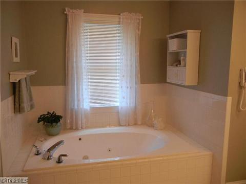 168 Pleasant Pine Ln, Pinnacle, NC 27043 photo 11