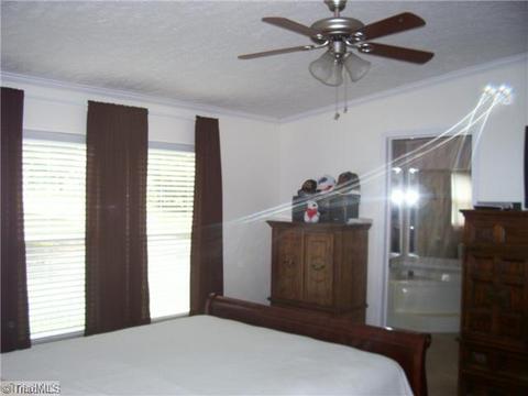 1740 Traphill Un, Traphill, NC 28685 photo 9