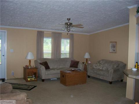 1740 Traphill Un, Traphill, NC 28685 photo 4