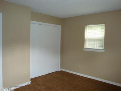2608 Guyer St, High Point, NC 27265 photo 6